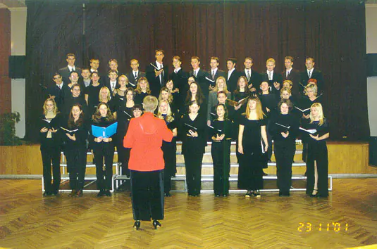 Sadraudzības koncerts ar kori "Ventus" no Ventspils VEF k/p Sarkanajā zālē 23.11.2001.